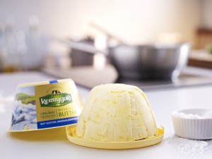 Butter mit Salzkristallen+511_10cm